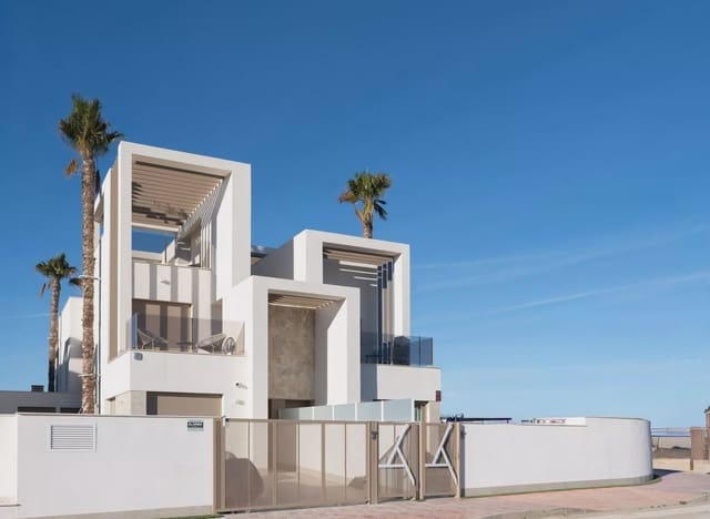 3 soverom Villa til salgs i Las Lomas de Rame - Bahía Bella, Los Alcázares med svømmebasseng garasje - € 469 000 (Ref: 10080268)