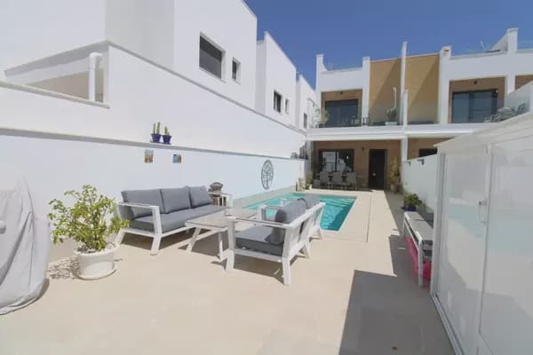 3 bedroom Villa for sale in San Pedro del Pinatar with pool - € 375,000 (Ref: 10132173)