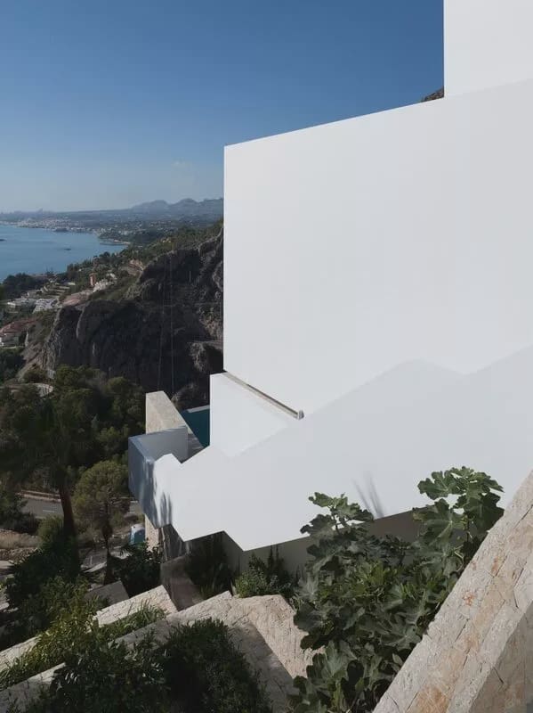3 bedroom Villa for sale in Altea with pool garage - € 2,695,000 (Ref: 10150142)
