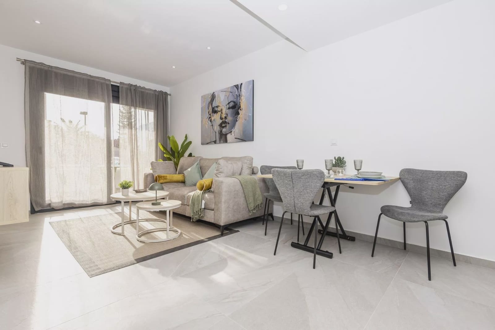 2 Zimmer Apartment zu verkaufen in Torrevieja mit Pool Garage - 269.000 € (Ref: 10171720)