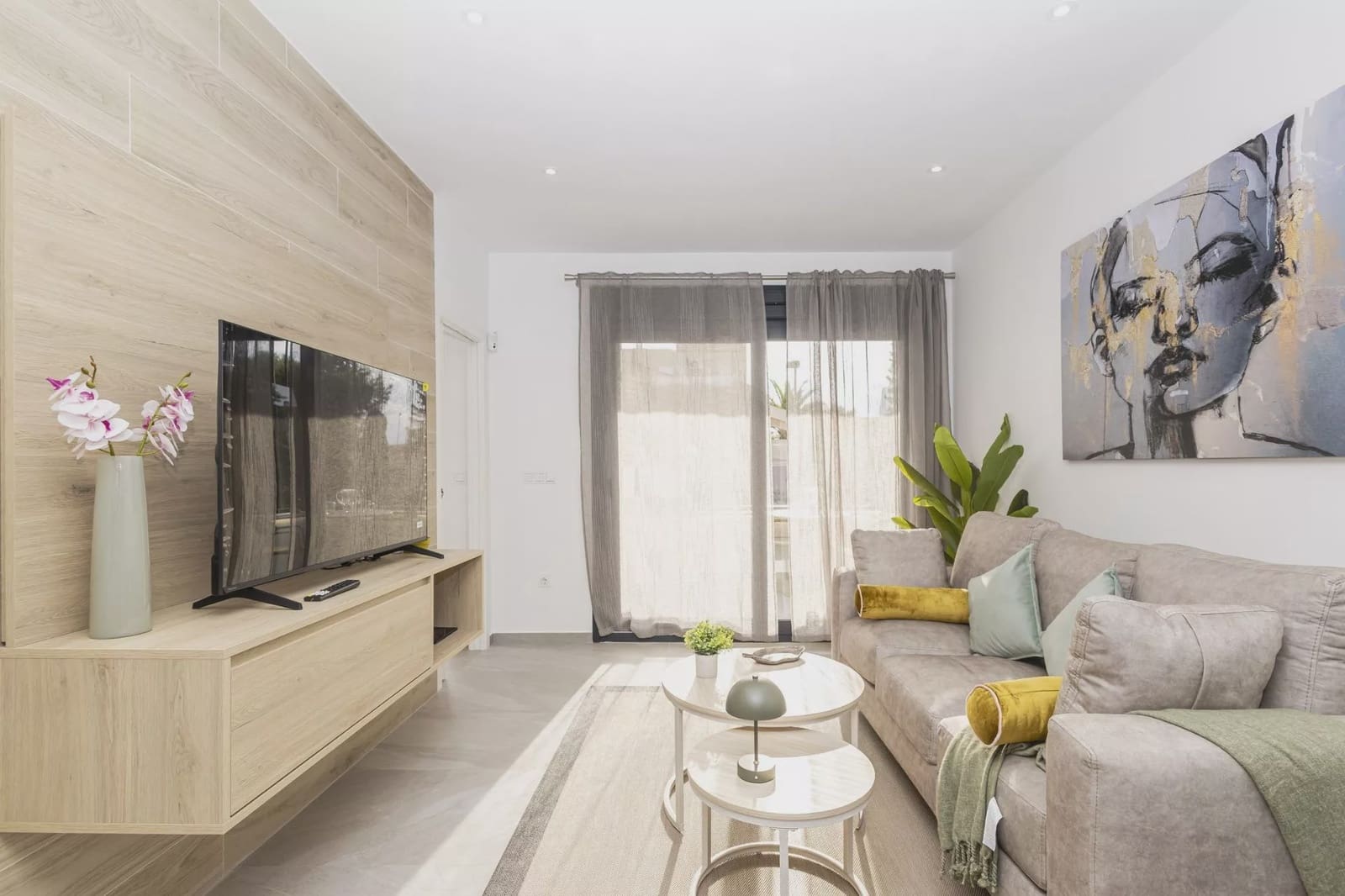 2 Zimmer Apartment zu verkaufen in Torrevieja mit Pool Garage - 269.000 € (Ref: 10171720)