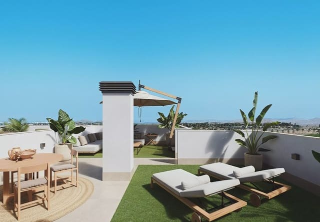 Pareado de 3 habitaciones en Centro, Los Alcázares en venta con piscina garaje - 428.000 € (Ref: 10183660)
