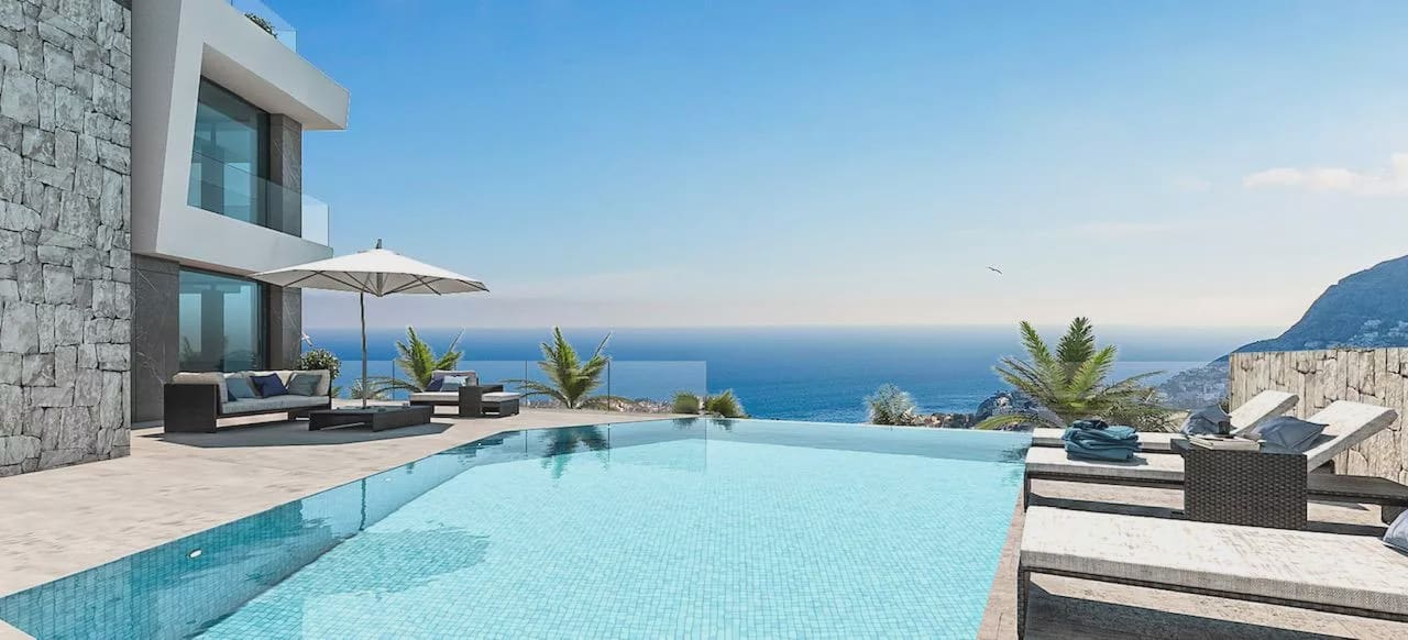 4 bedroom Villa for sale in Calpe / Calp with pool - € 1,850,000 (Ref: 7915545)