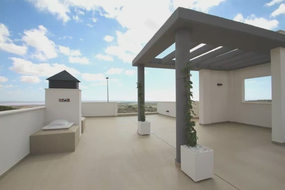 3 bedroom Villa for sale in San Miguel de Salinas with pool garage - € 630,000 (Ref: 7915614)