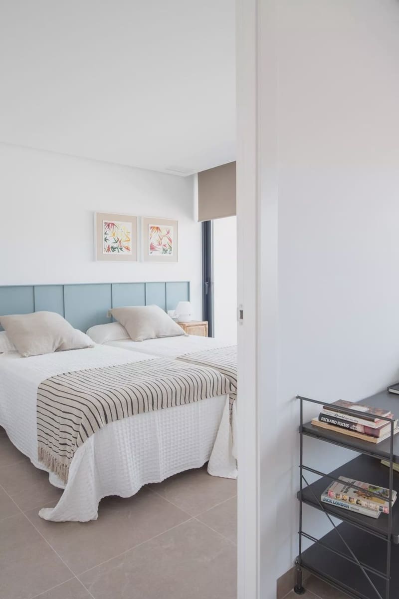 4 sypialnia Willa na sprzedaż w Orihuela Costa z basenem - 1 160 000 € (Ref: 7915666)