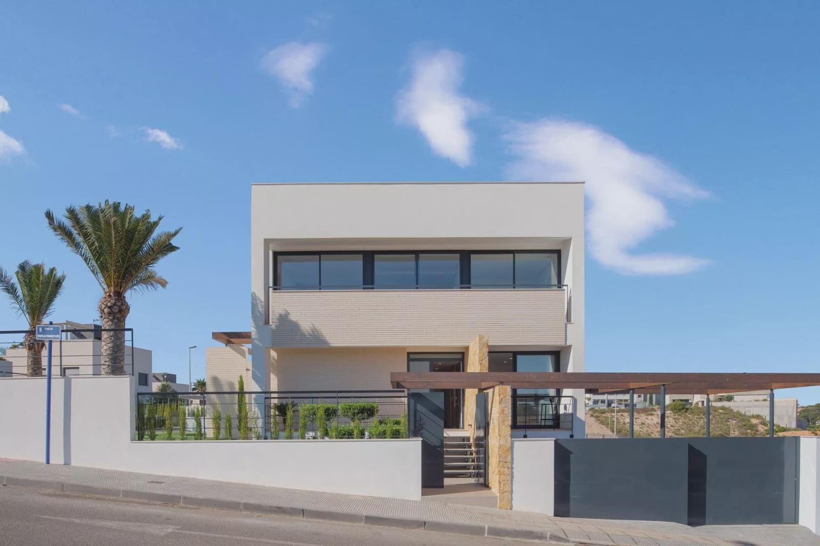 4 sypialnia Willa na sprzedaż w Orihuela Costa z basenem - 1 160 000 € (Ref: 7915666)