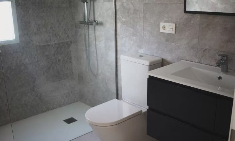 3 soverom Villa til salgs i La Romana med svømmebasseng garasje - € 360 000 (Ref: 7915672)