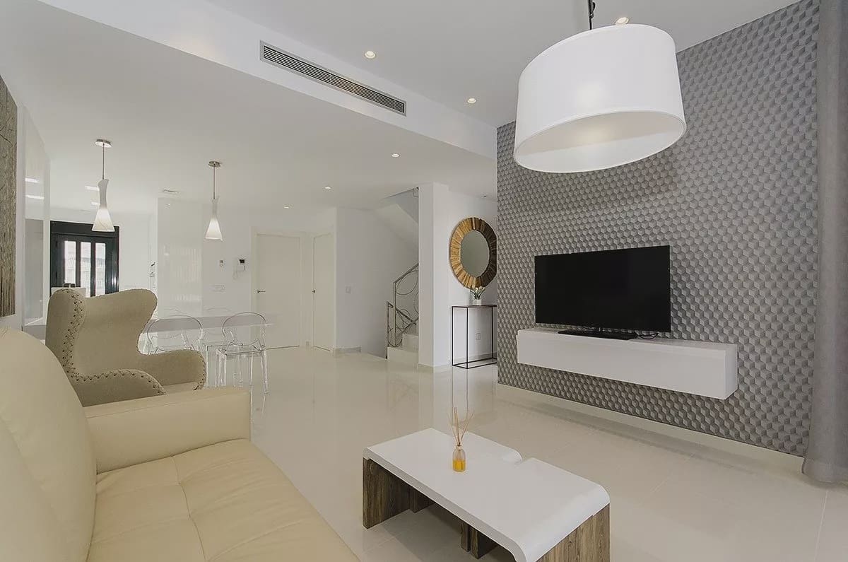 4 quarto Moradia para venda em Playa Honda com piscina garagem - 742 000 € (Ref: 7915882)