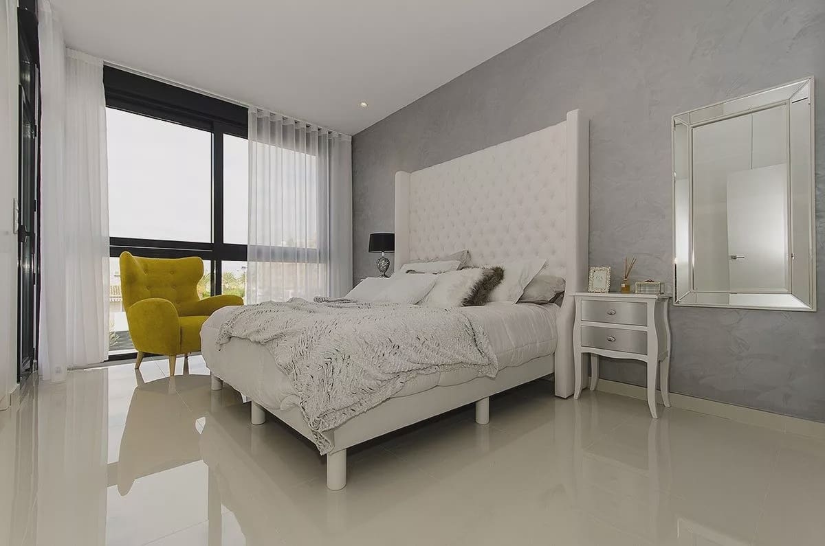 4 soveværelse Villa til salg i Orihuela Costa med swimmingpool - € 995.000 (Ref: 7915883)