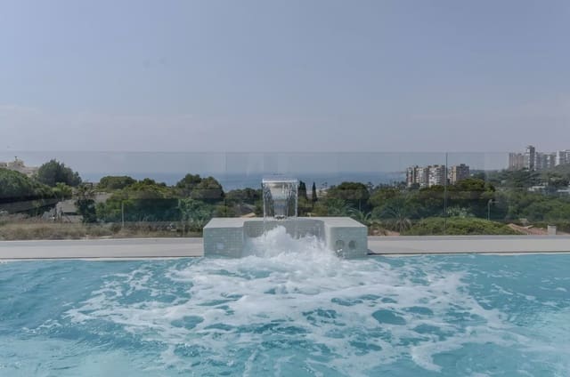 3 soveværelse Villa til salg i Campoamor, Orihuela med swimmingpool - € 1.195.000 (Ref: 7915885)