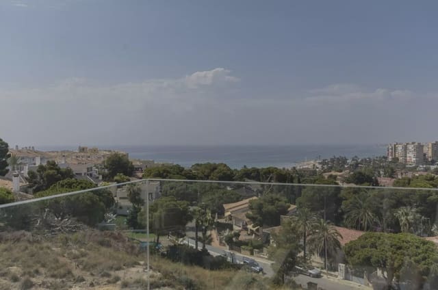 3 soveværelse Villa til salg i Campoamor, Orihuela med swimmingpool - € 1.195.000 (Ref: 7915885)