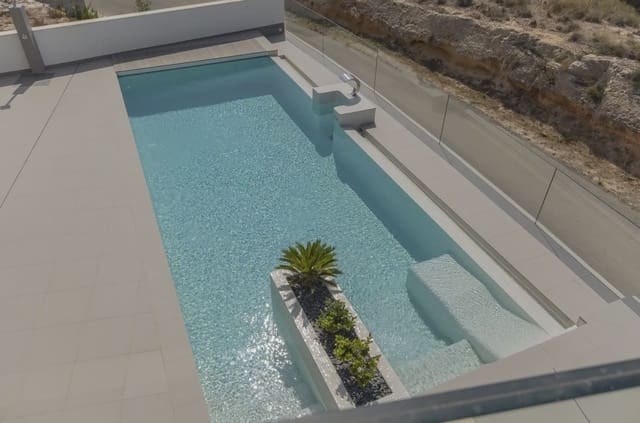 3 soveværelse Villa til salg i Campoamor, Orihuela med swimmingpool - € 1.195.000 (Ref: 7915885)