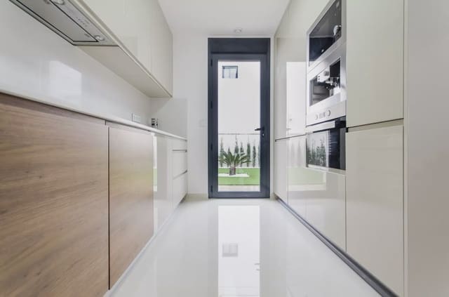 4 chambre Villa/Maison à vendre à San Miguel de Salinas avec piscine garage - 630 000 € (Ref: 7915910)