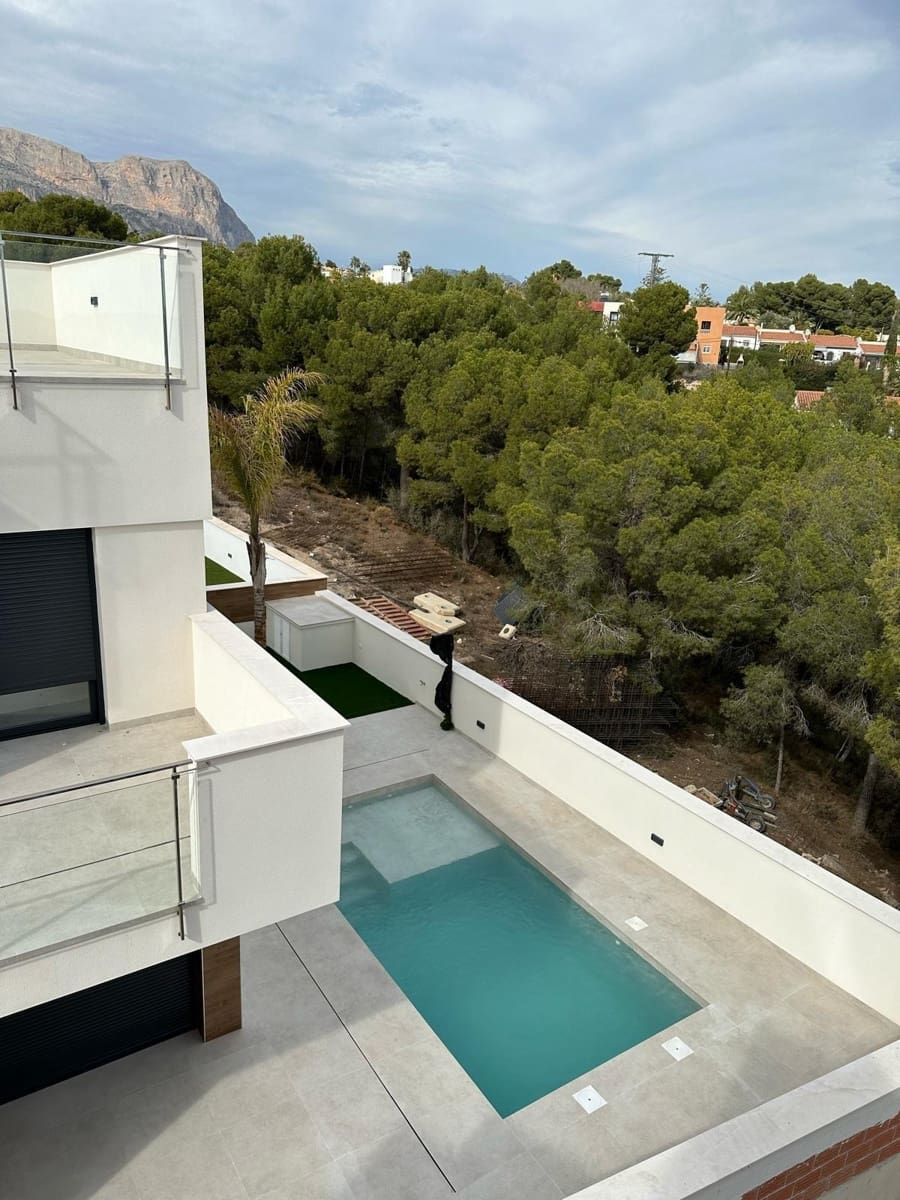 3 soverom Villa til salgs i La Nucia med svømmebasseng - € 600 000 (Ref: 7915983)