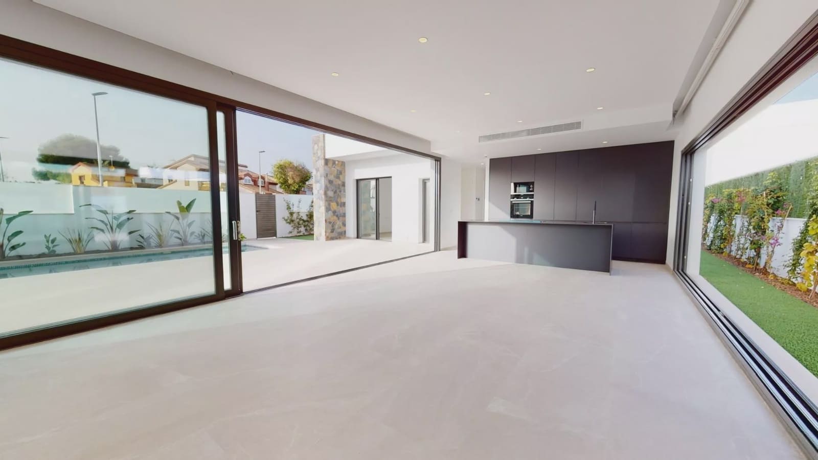 3 bedroom Villa for sale in Los Alcazares with pool garage - € 719,900 (Ref: 7916044)