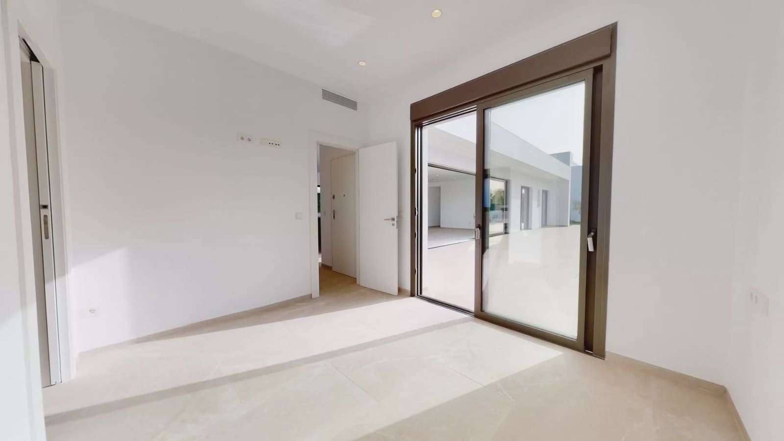 3 bedroom Villa for sale in Los Alcazares with pool garage - € 719,900 (Ref: 7916044)