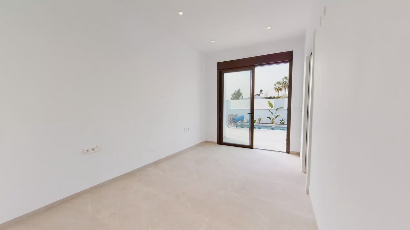 3 bedroom Villa for sale in Los Alcazares with pool garage - € 719,900 (Ref: 7916044)