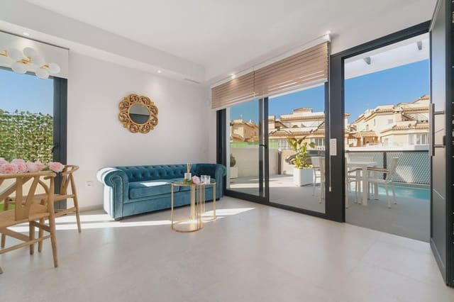 Chalet de 3 habitaciones en Los Montesinos en venta con piscina garaje - 535.000 € (Ref: 7916055)