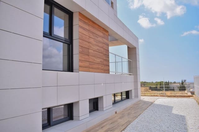 4 makuuhuone Huvila myytävänä paikassa Balcón de Finestrat - Terra Marina, Finestrat mukana uima-altaan 
autotalli - 790 000 € (Ref: 7916254)