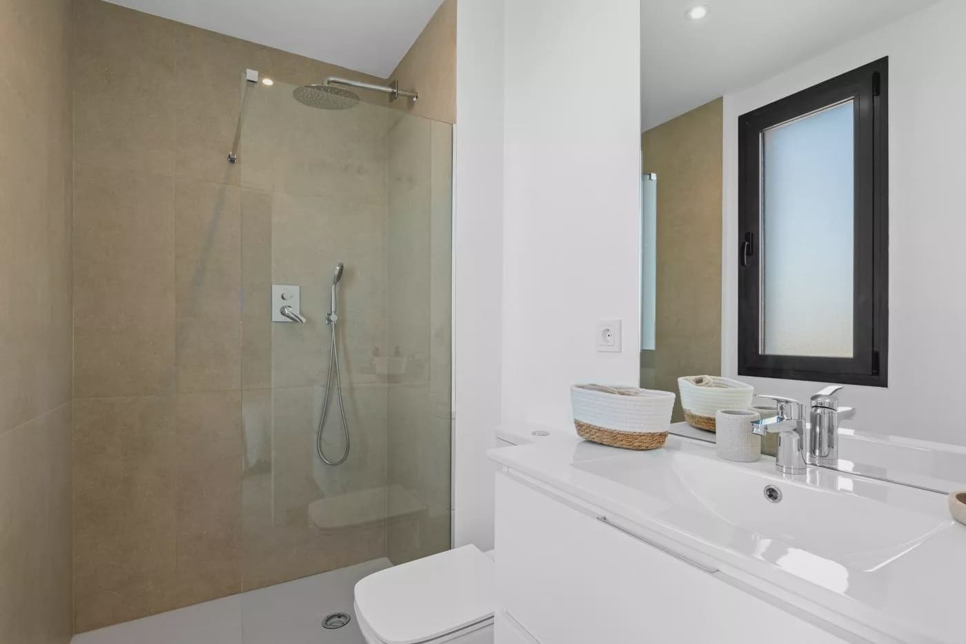 2 bedroom Apartment for sale in Mar de Cristal with pool garage - € 358,000 (Ref: 7916355)