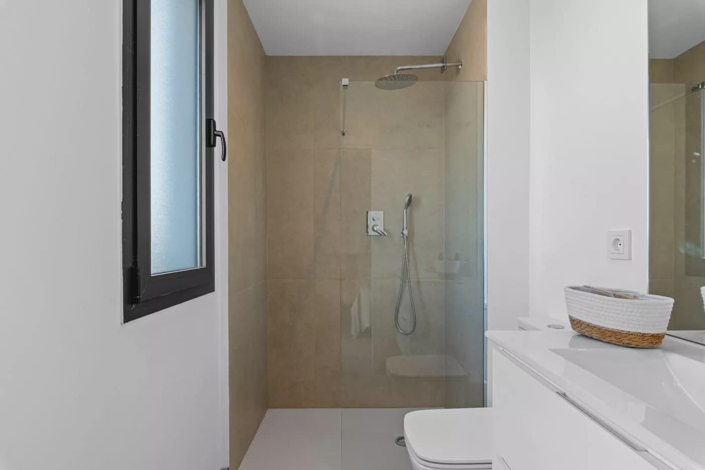 2 bedroom Apartment for sale in Mar de Cristal with pool garage - € 358,000 (Ref: 7916355)