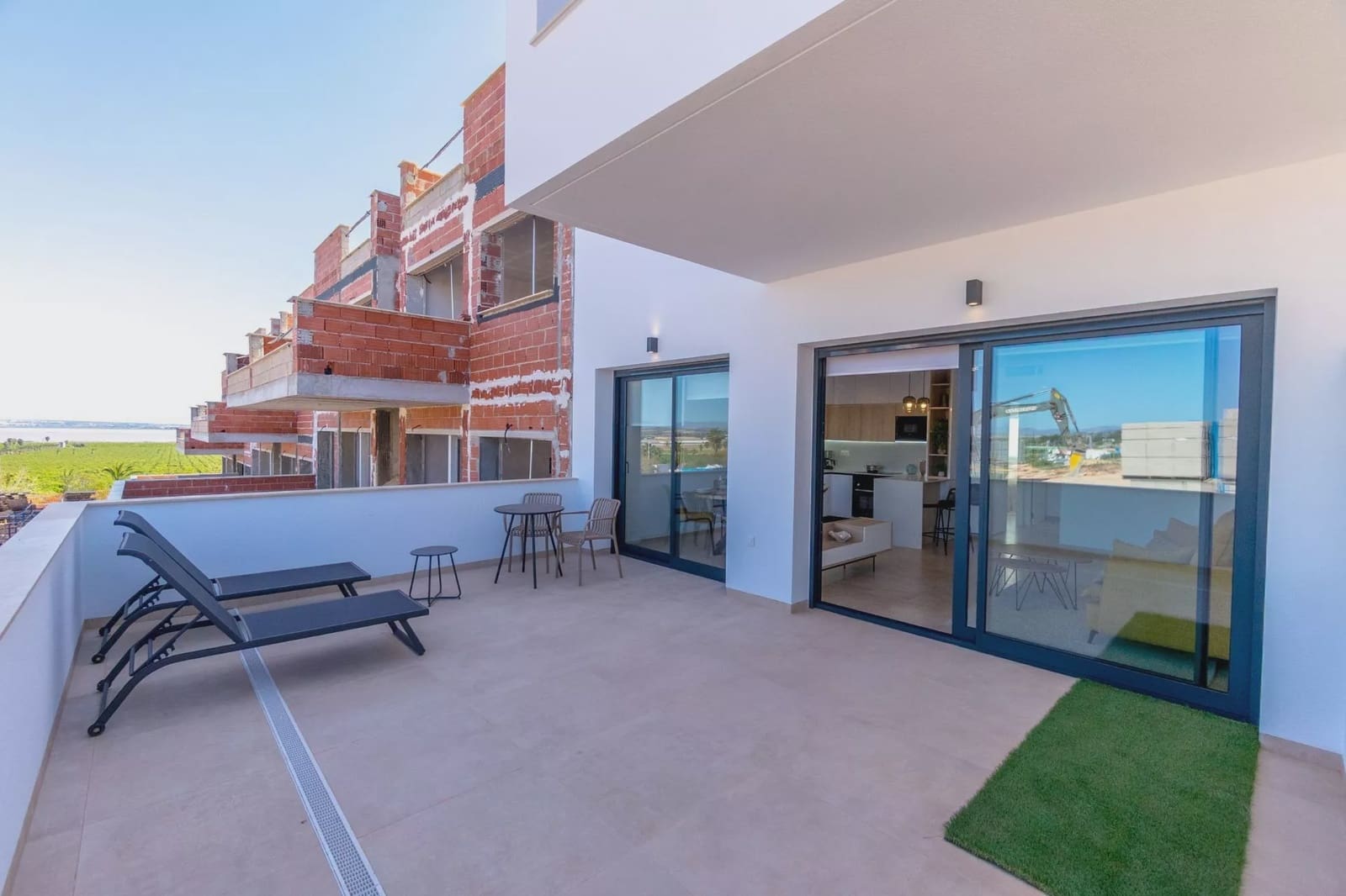 2 bedroom Bungalow for sale in Torrevieja with pool - € 299,900 (Ref: 8096619)