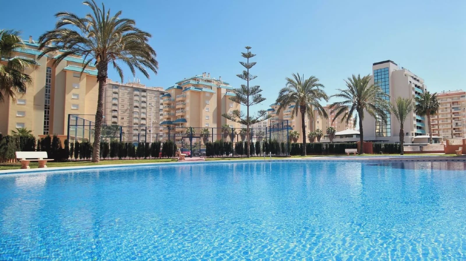 2 bedroom Townhouse for sale in La Manga del Mar Menor with pool - € 260,560 (Ref: 8096709)
