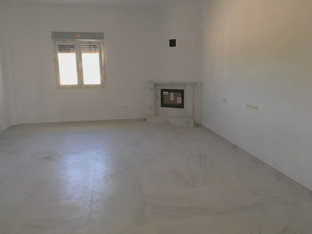 3 bedroom Villa for sale in Pinoso with pool garage - € 332,000 (Ref: 8096720)