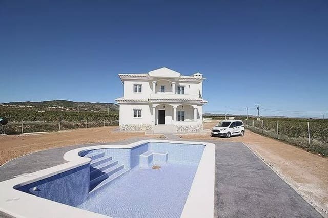 4 soveværelse Villa til salg i Pinoso med swimmingpool garage - € 375.000 (Ref: 8096721)