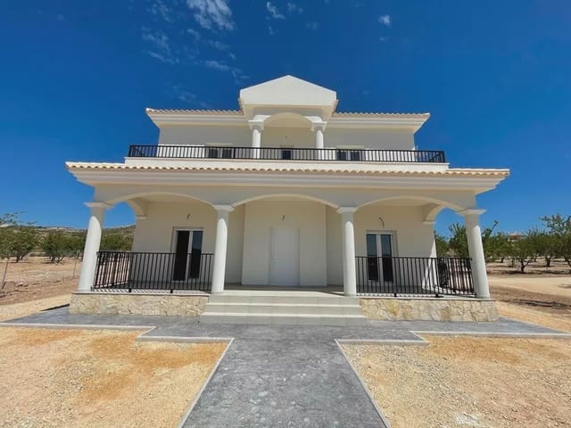 Chalet de 4 habitaciones en Pinoso en venta con piscina garaje - 397.000 € (Ref: 8096722)