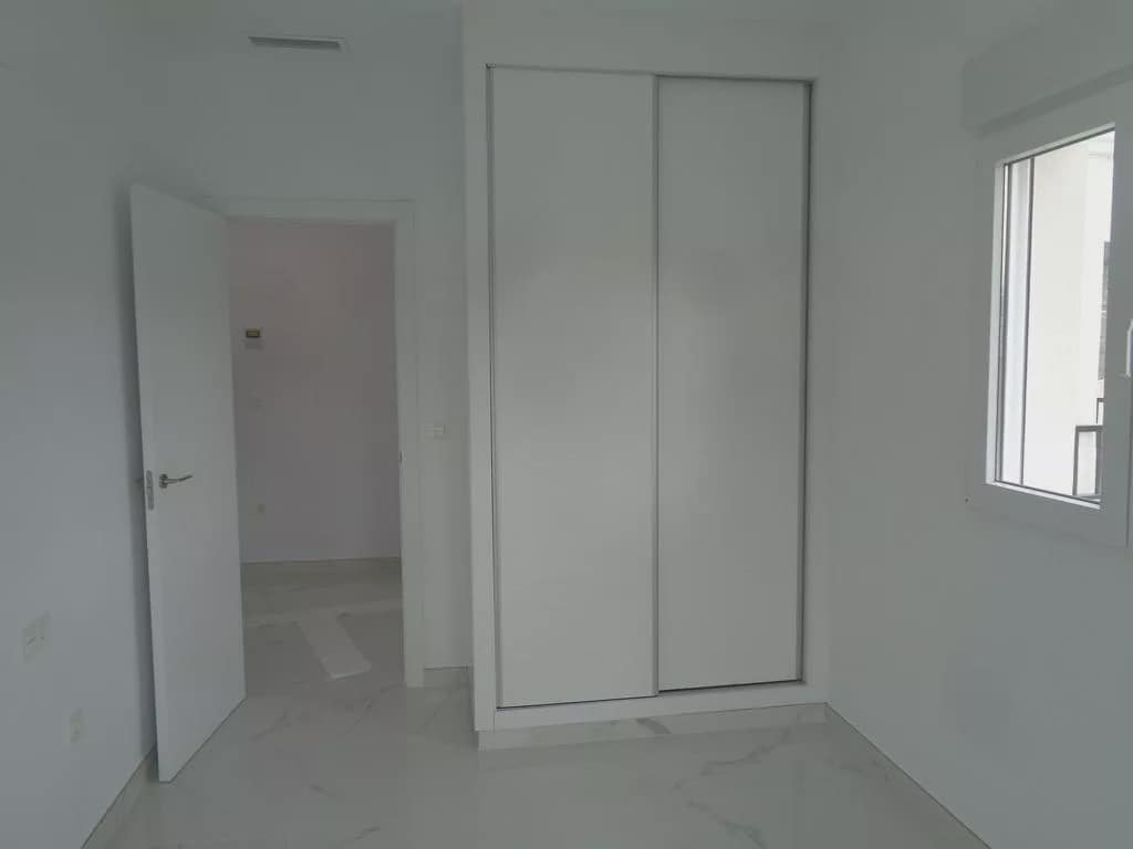 4 bedroom Villa for sale in Pinoso with pool garage - € 423,000 (Ref: 8096723)