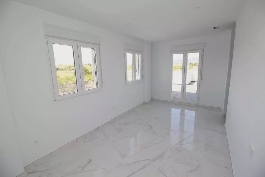 4 bedroom Villa for sale in Pinoso with pool garage - € 547,000 (Ref: 8096725)