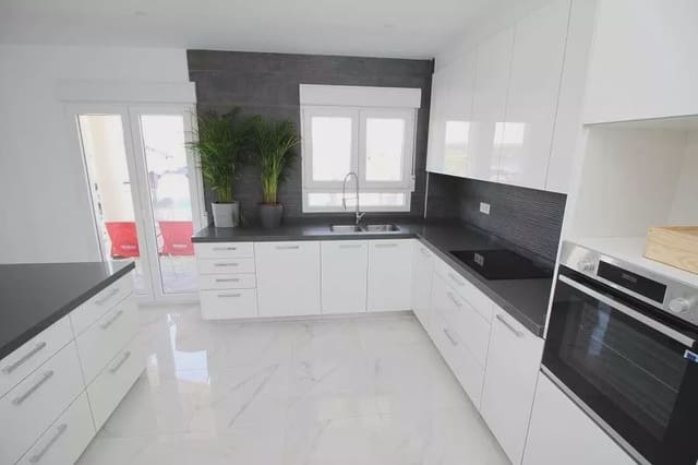 4 soveværelse Villa til salg i Pinoso med swimmingpool garage - € 547.000 (Ref: 8096725)