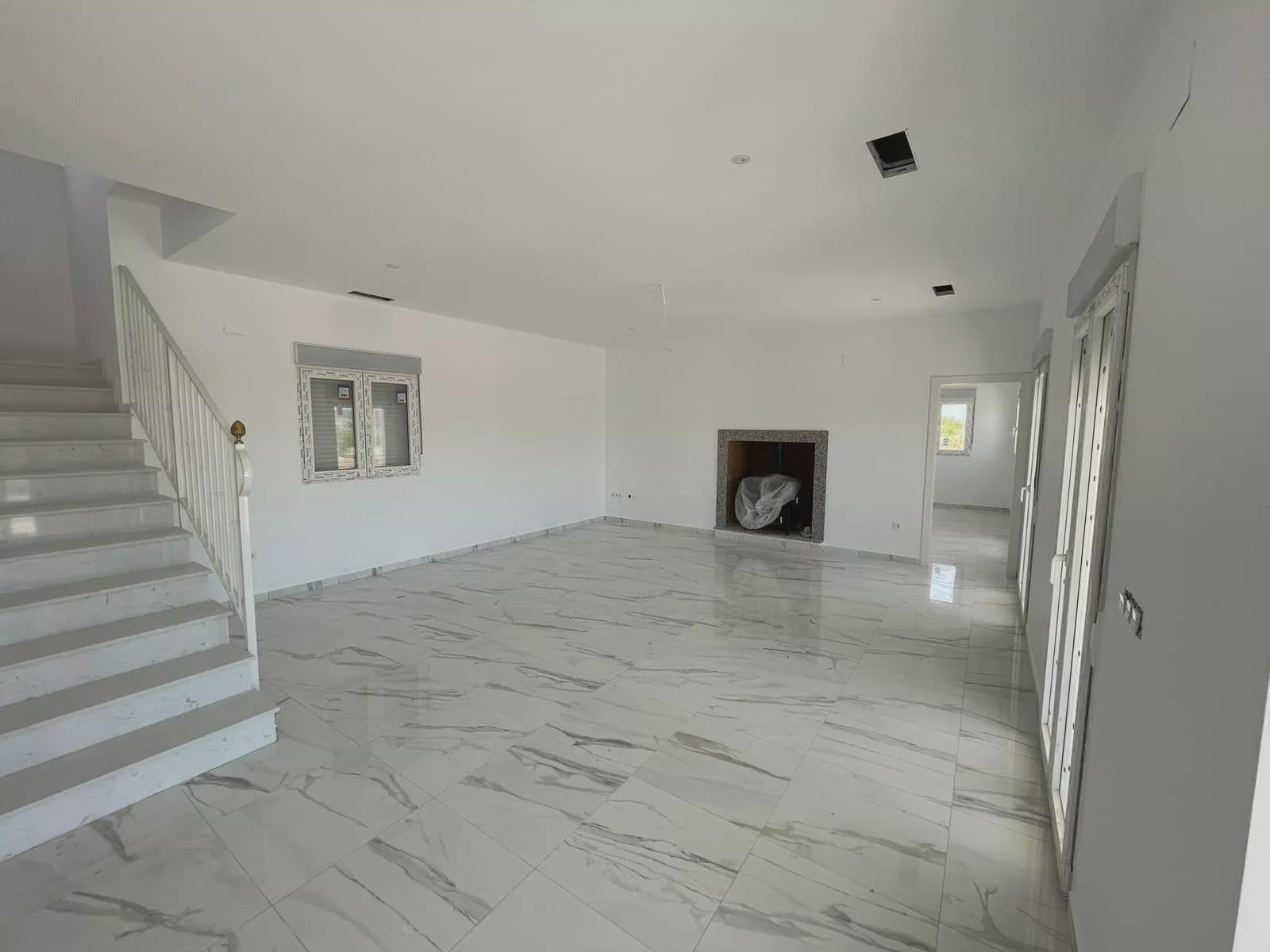 6 bedroom Villa for sale in Pinoso with pool garage - € 611,000 (Ref: 8096726)