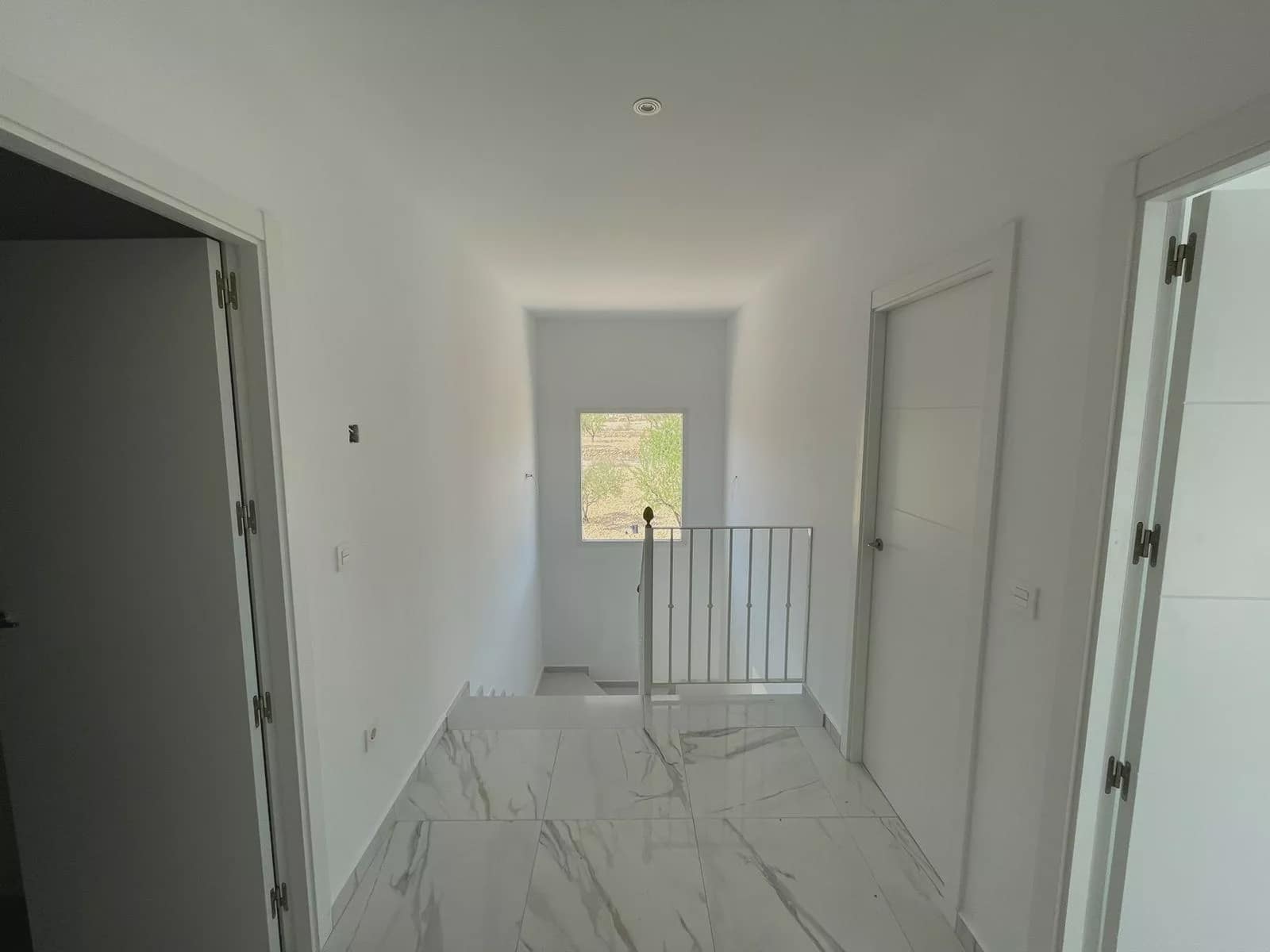 6 bedroom Villa for sale in Pinoso with pool garage - € 611,000 (Ref: 8096726)