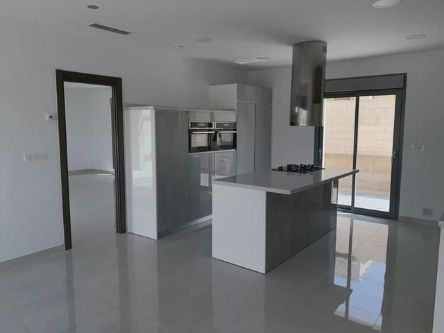 4 soverom Villa til salgs i Pinoso med svømmebasseng garasje - € 436 000 (Ref: 8096728)