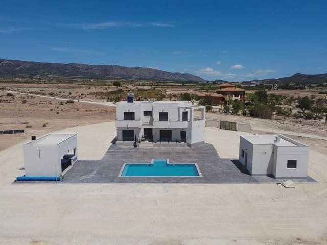 4 soverom Villa til salgs i Pinoso med svømmebasseng garasje - € 518 000 (Ref: 8096729)