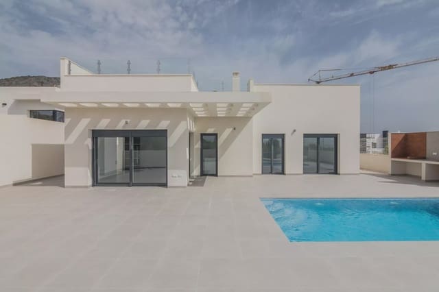 3 soveværelse Villa til salg i Polop med swimmingpool - € 585.000 (Ref: 8215830)