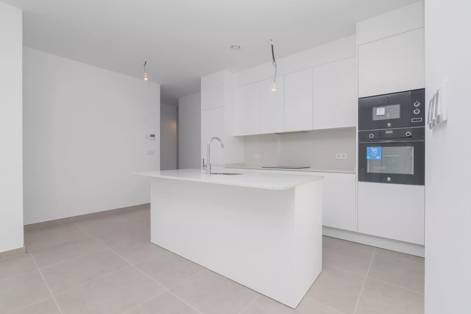 3 bedroom Villa for sale in Polop with pool - € 585,000 (Ref: 8215830)