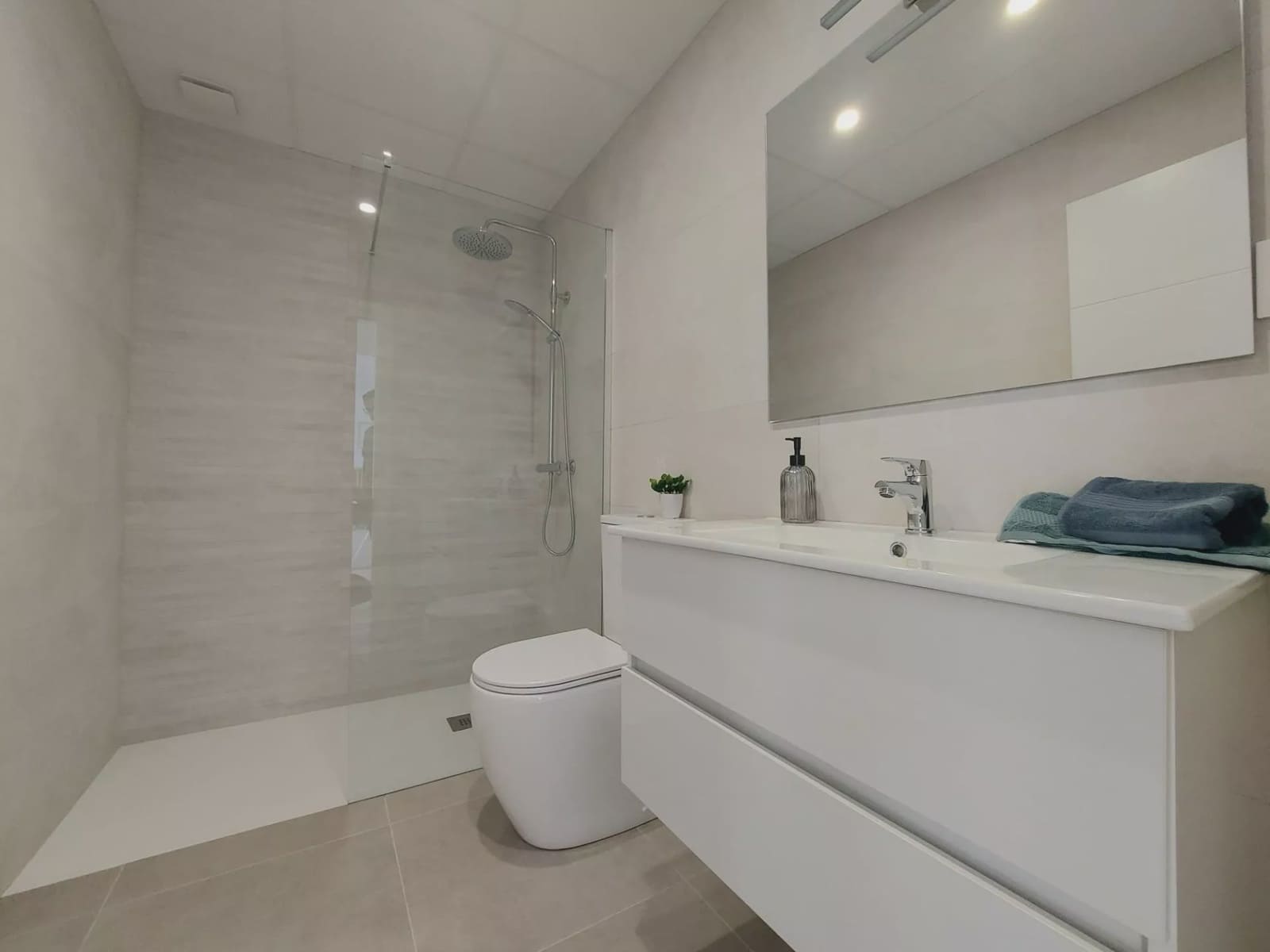 2 sovrum Semi-fristående Villa till salu i Roldan med pool garage - 242 500 € (Ref: 8215855)
