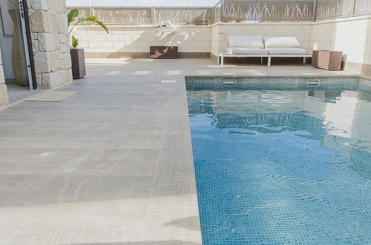 3 bedroom Villa for sale in Playa Honda with pool garage - € 550,000 (Ref: 8215902)