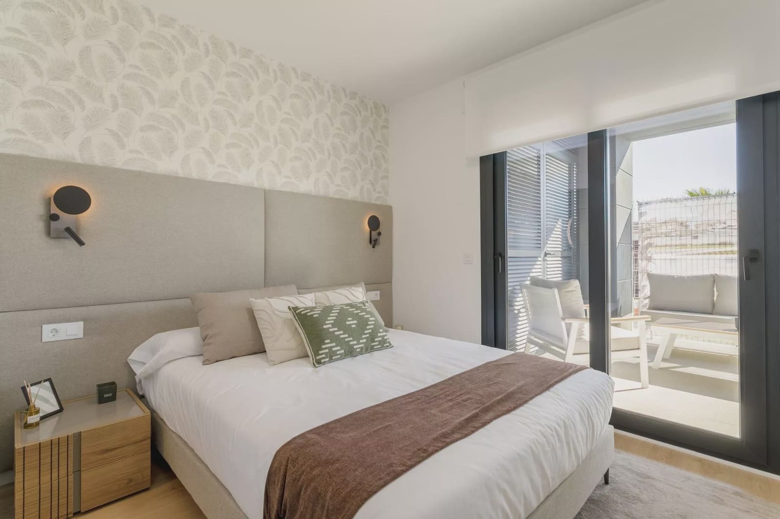 3 soverom Penthouse til salgs i Torrevieja med svømmebasseng garasje - € 540 000 (Ref: 8263087)