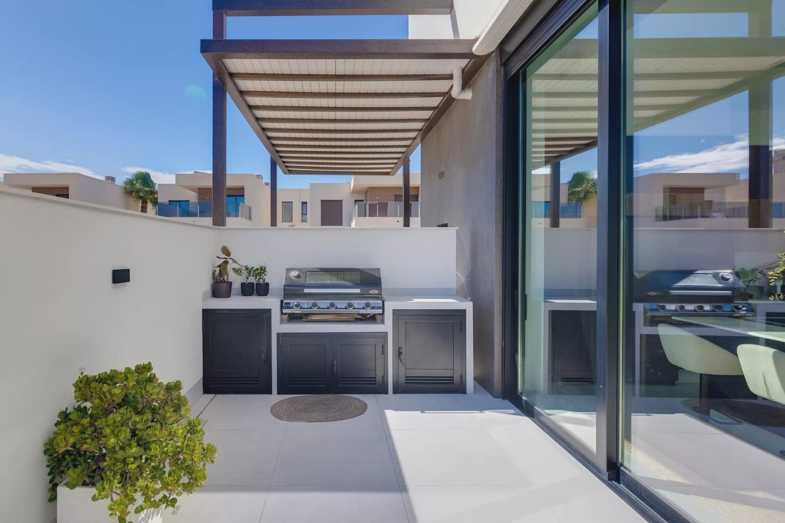 3 soveværelse Villa til salg i Pilar de la Horadada med swimmingpool garage - € 594.000 (Ref: 8301215)