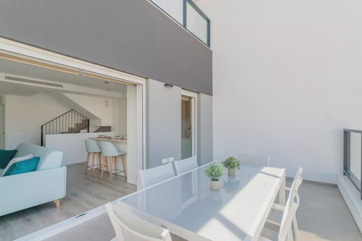 4 bedroom Villa for sale in Finestrat with pool garage - € 555,000 (Ref: 8301218)