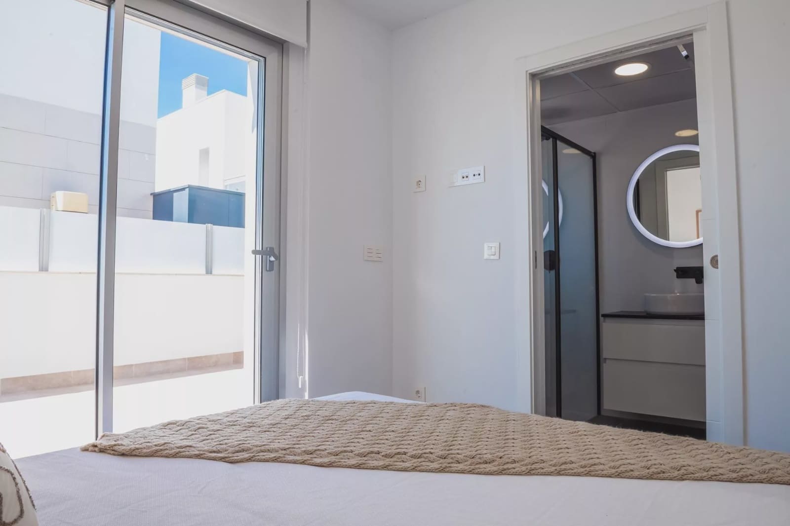 3 bedroom Villa for sale in Los Alcazares with pool garage - € 445,000 (Ref: 8378269)