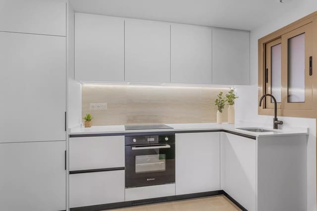 Apartamento de 3 habitaciones en Jacarilla en venta con piscina garaje - 170.000 € (Ref: 9086651)