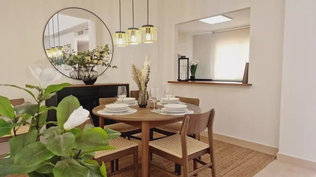3 makuuhuone Huvila myytävänä paikassa Lorca mukana 
autotalli - 375 000 € (Ref: 9086675)