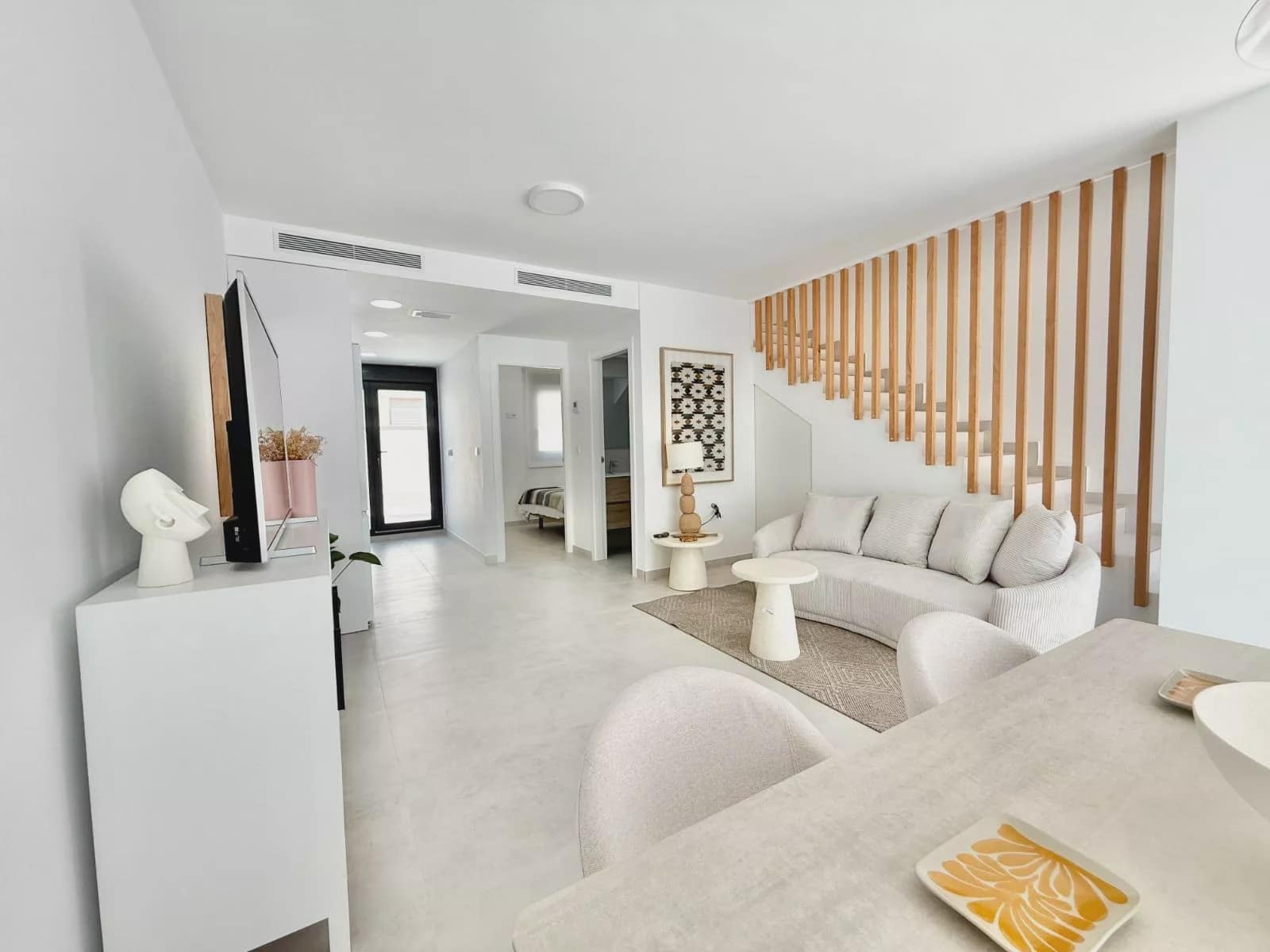 3 soverom Hus til salgs i Cox med svømmebasseng garasje - € 240 000 (Ref: 9086772)