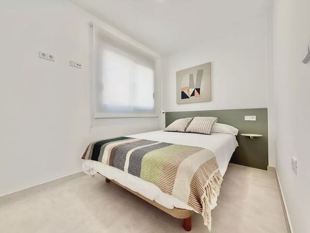 3 slaapkamer Huis te koop in Cox met zwembad garage - € 240.000 (Ref: 9086772)