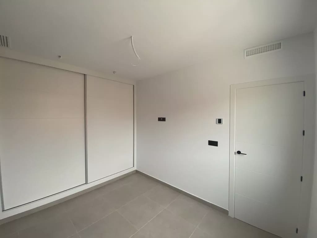 3 bedroom Villa for sale in Los Alcazares with pool garage - € 419,900 (Ref: 9086800)